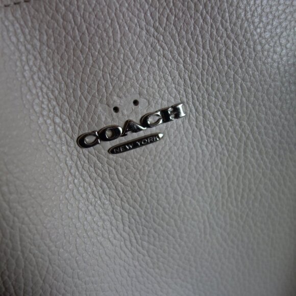 Coach Charlie Carryall tote Chalk color EUC with Coach Gold zip card case - Picture 12 of 16